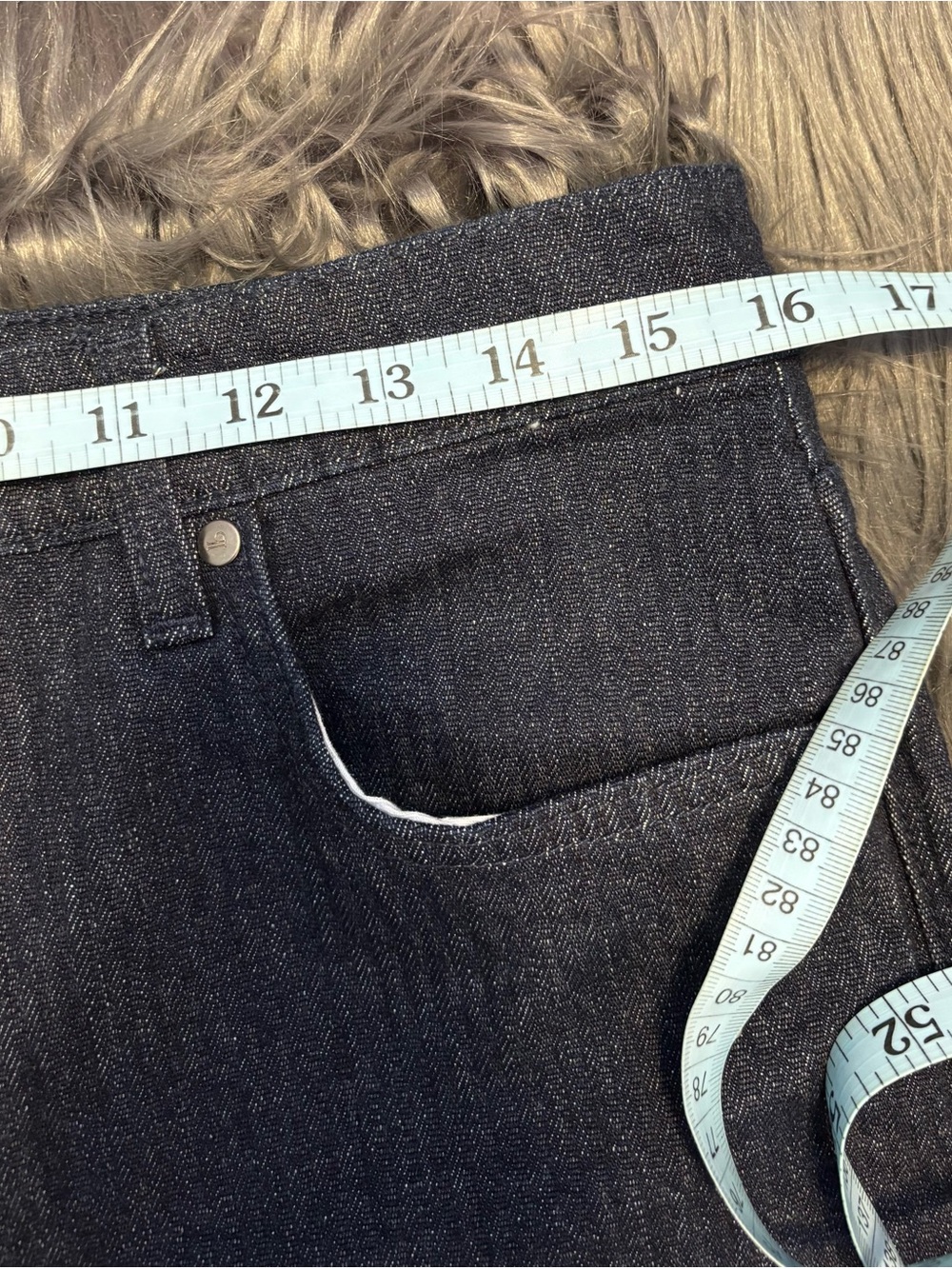 New Anthropology Pilcro Dark Blue Wide-Leg Cuffed Jeans - Picture 7 of 8